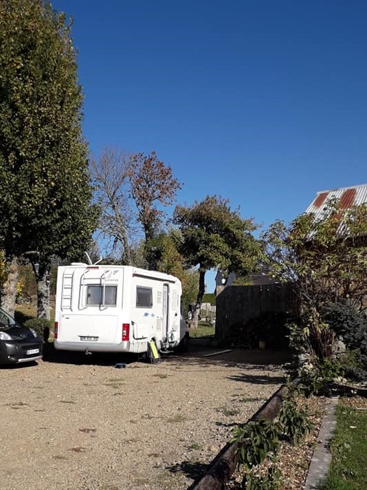 Aire camping-car  Chteauneuf-de-Randon (48170) - Photo 4